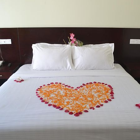 Hotel Sea Uttara Кокс Базар Екстериор снимка
