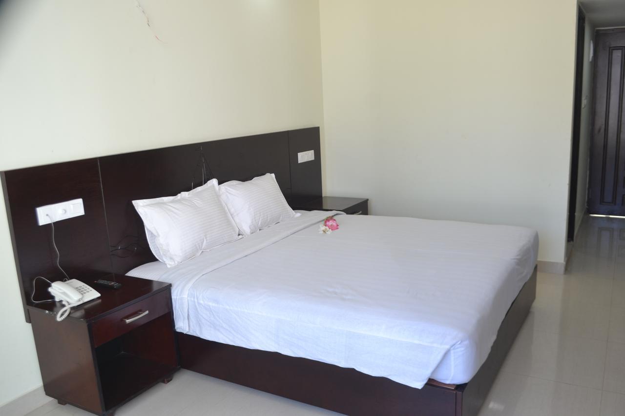 Hotel Sea Uttara Кокс Базар Екстериор снимка
