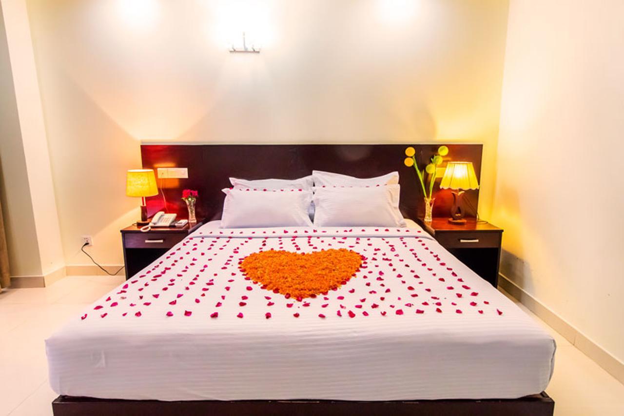 Hotel Sea Uttara Кокс Базар Екстериор снимка