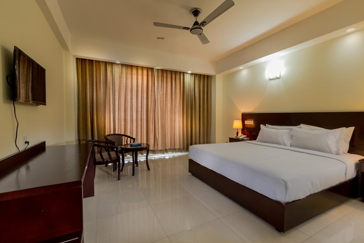 Hotel Sea Uttara Кокс Базар Екстериор снимка